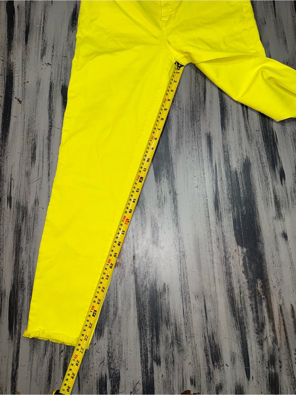 J BRAND Yellow Cropped Skinny Jeans Raw Fringe Hem Lemongrass Canary Denim 32 - Picture 7 of 15
